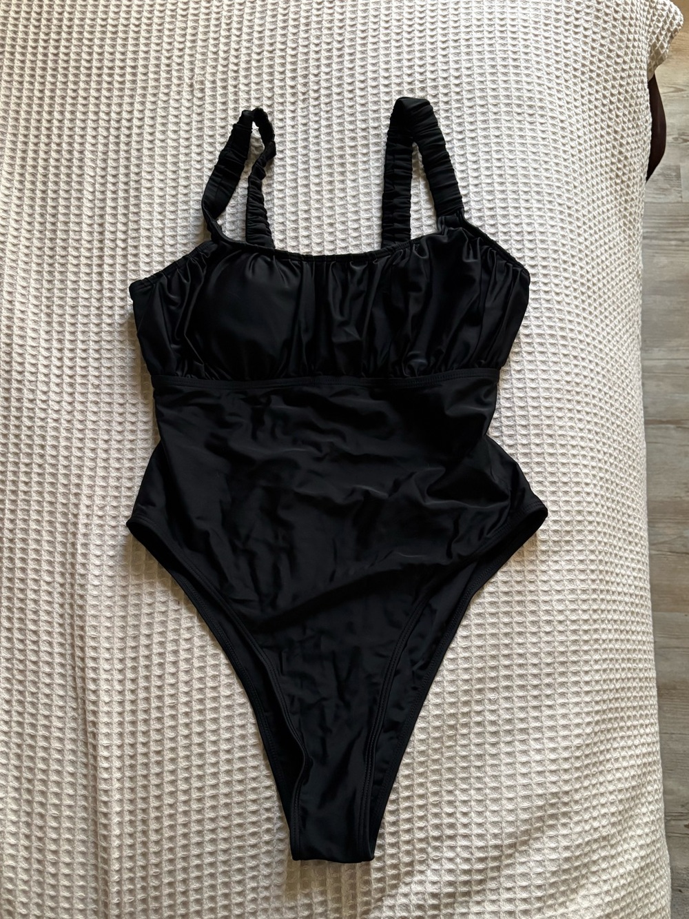 Twist back ruched top Black adult One-Piece Swimsuit